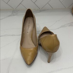 Via Spiga Beige Patent Leather Heels